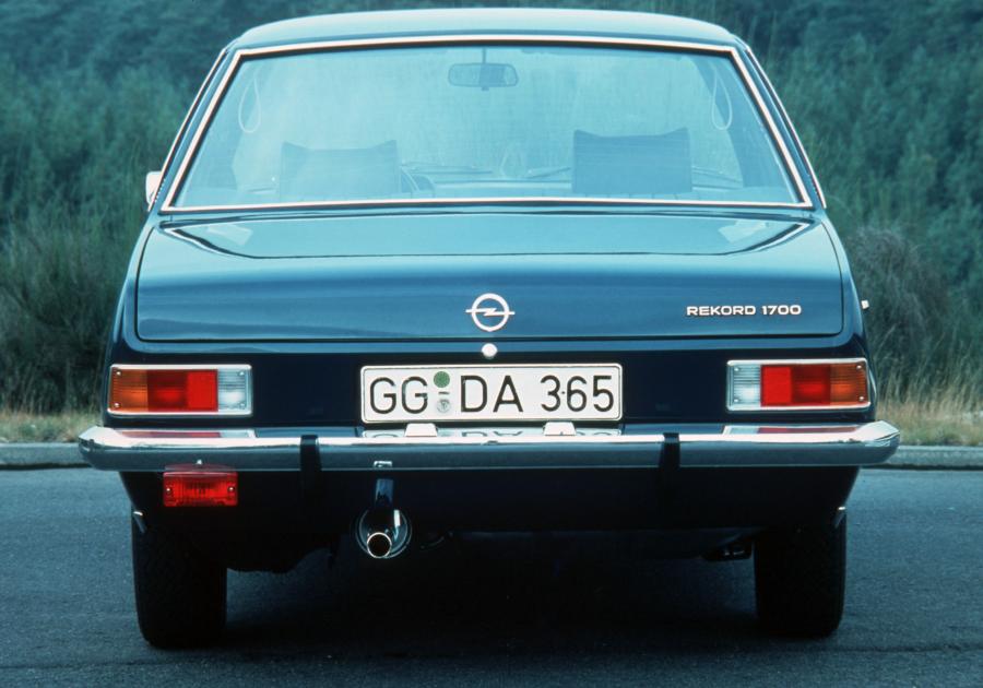  Opel Rekord Sedan 1972 года  (фото 5 из 13)